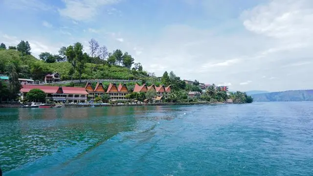 Keunikan Wisata Samosir, Pulau di Tengah Danau Toba